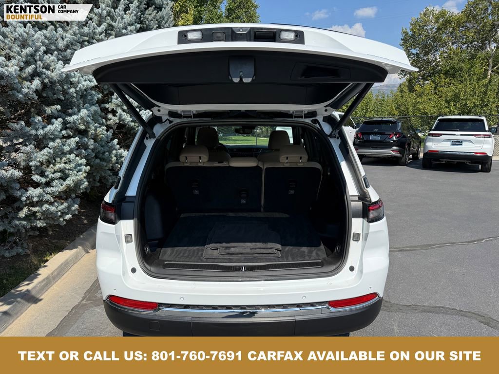 Used 2024 Jeep Grand Cherokee Limited image 34