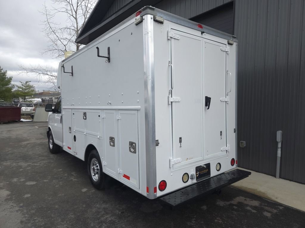 Used 2014 GMC Savana 3500 image 3