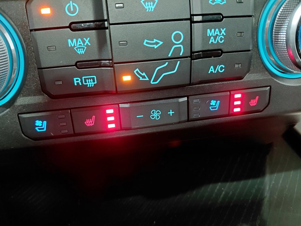 Used 2021 Ford F350 Platinum w/ Tremor Off-Road Package image 6