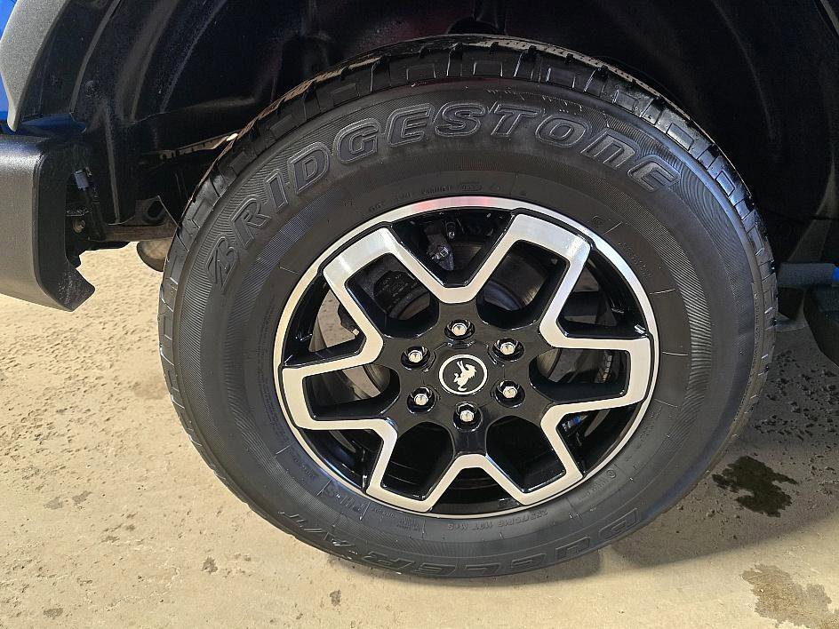 Used 2023 Ford Bronco Outer Banks image 40