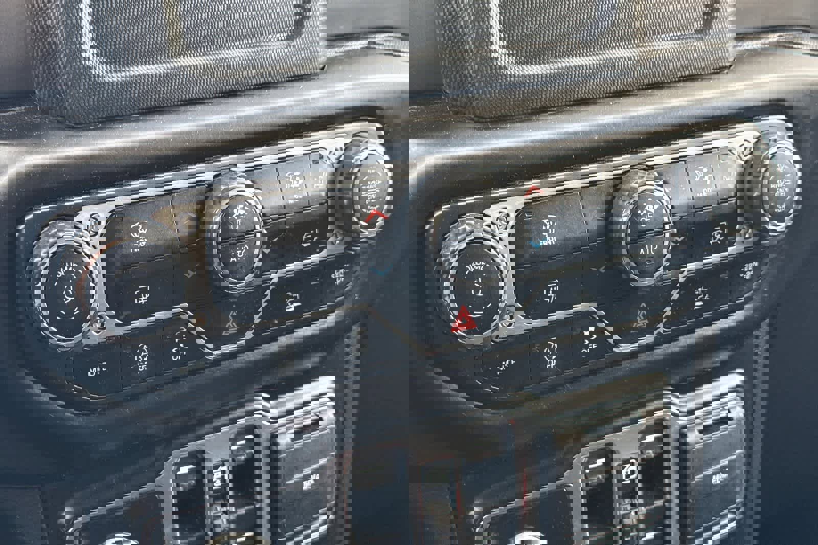 Used 2022 Jeep Wrangler Unlimited Sport image 22