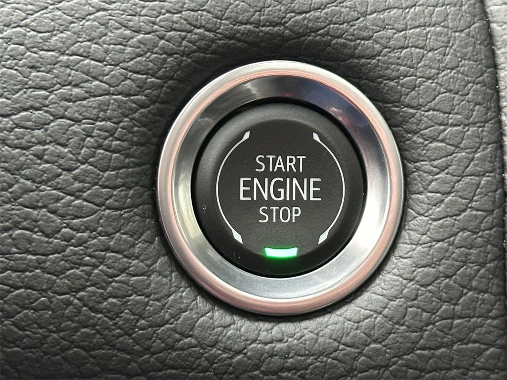 Used 2024 GMC Yukon XL Denali w/ Denali Reserve Package image 33