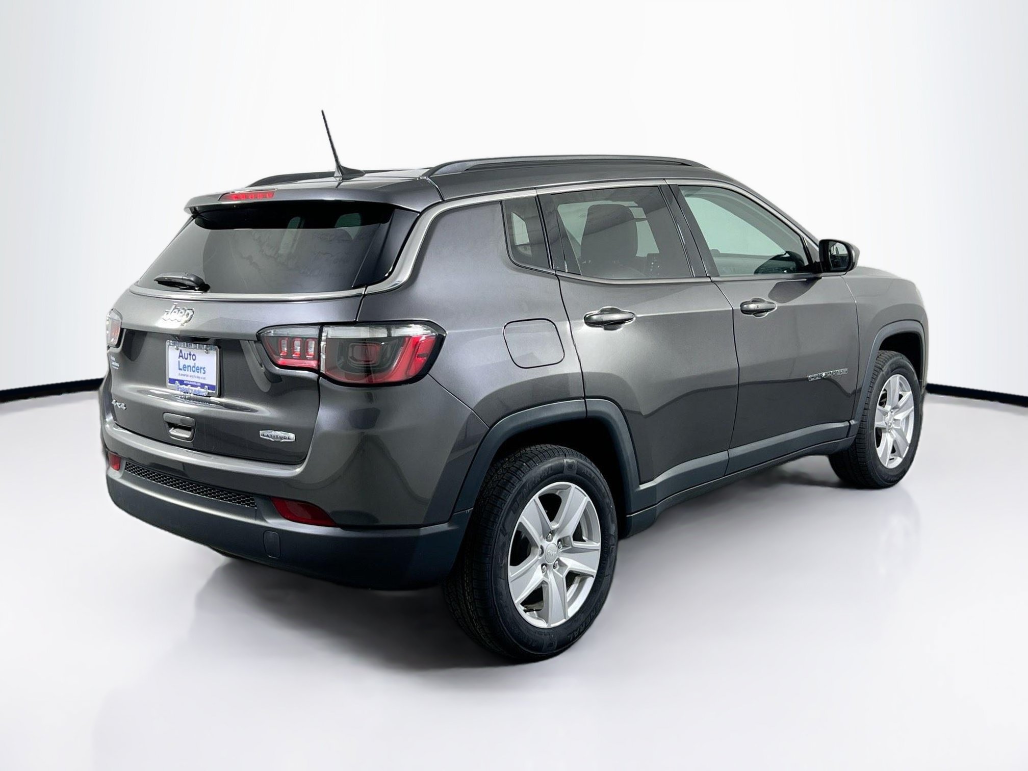 Used 2022 Jeep Compass Latitude w/ Convenience Group AWD/4WD image 5