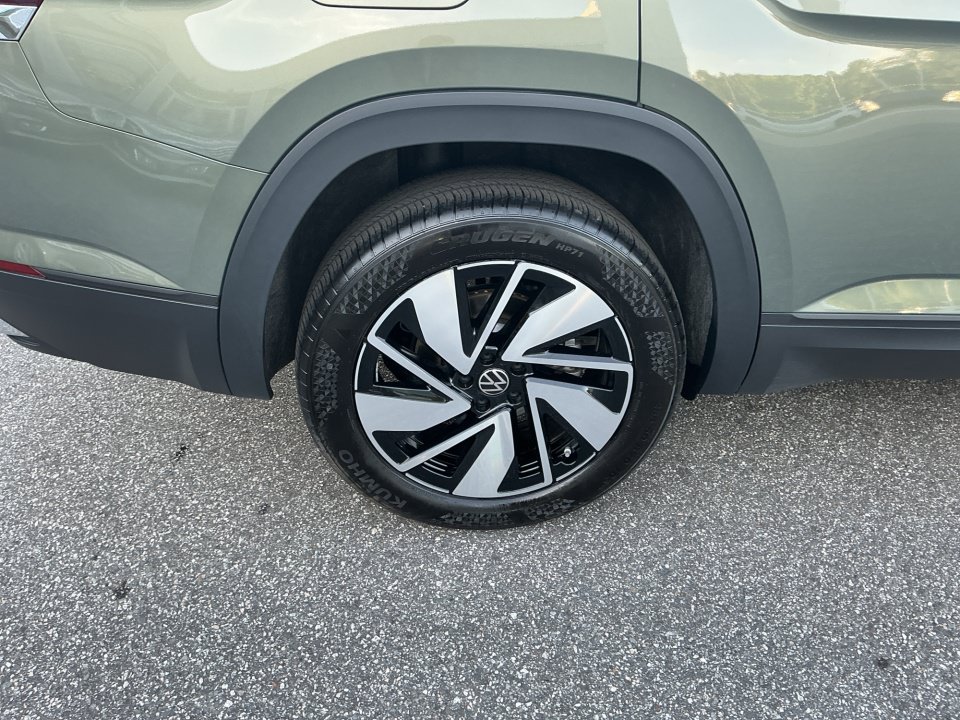 Certified 2026 Volkswagen Atlas SE w/ Panoramic Sunroof Package AWD/4WD image 27