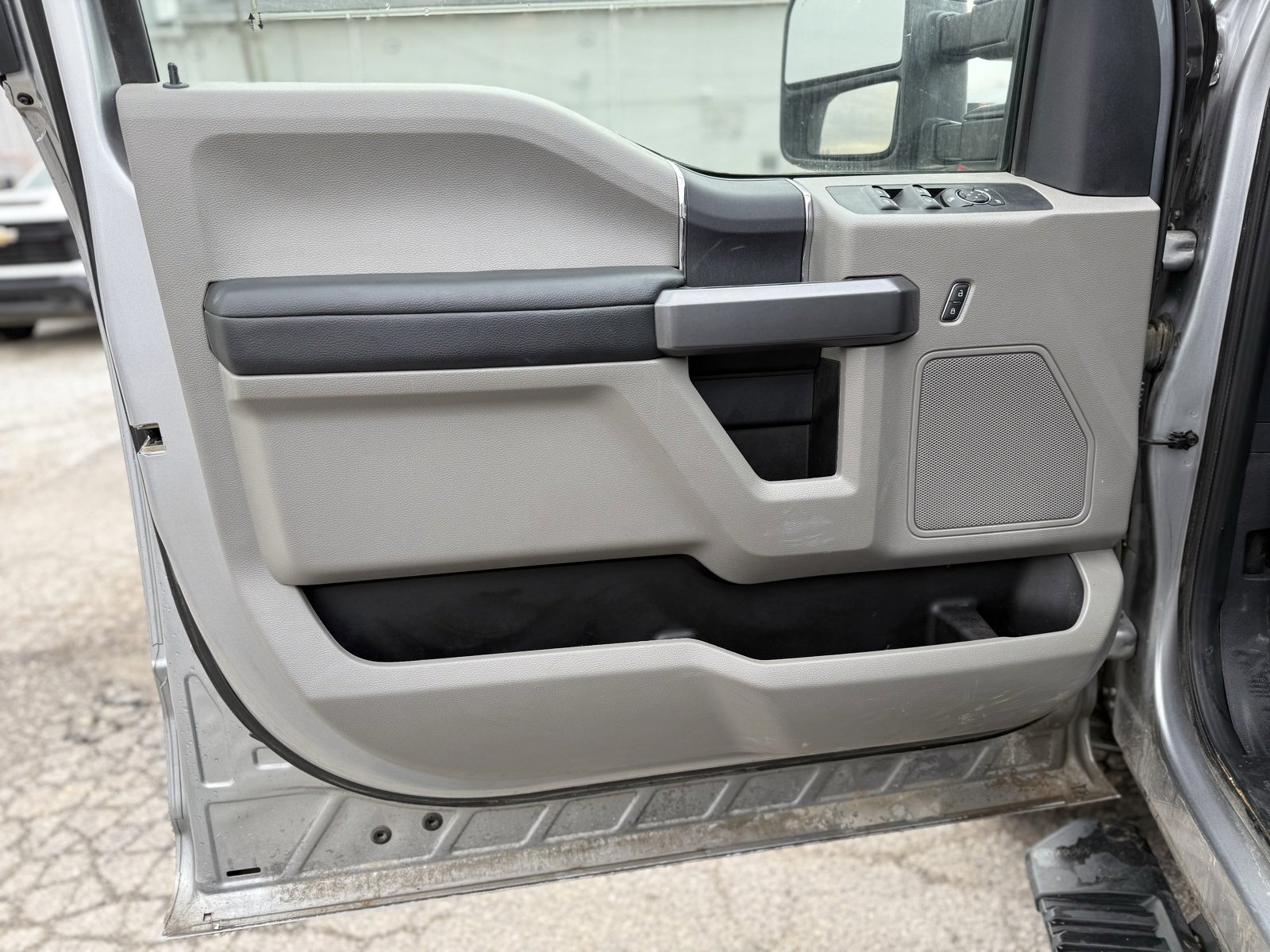 Used 2022 Ford F250 XLT image 5