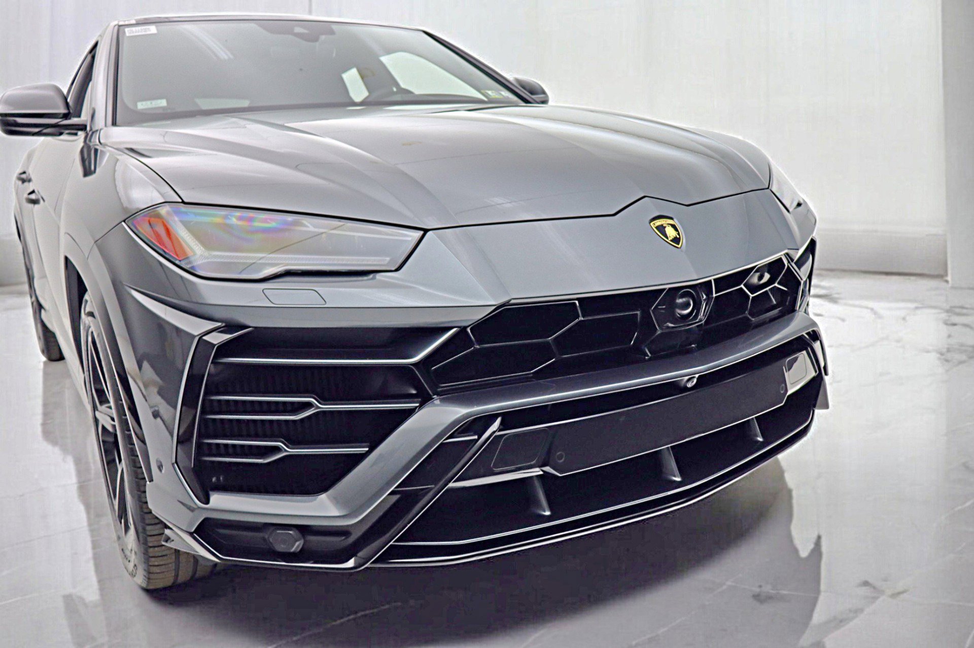 Used 2020 Lamborghini Urus image 16