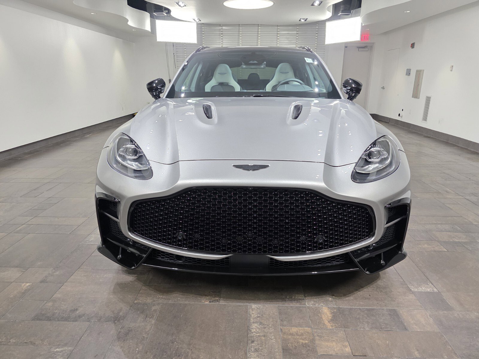 New 2026 Aston Martin DBX S image 7