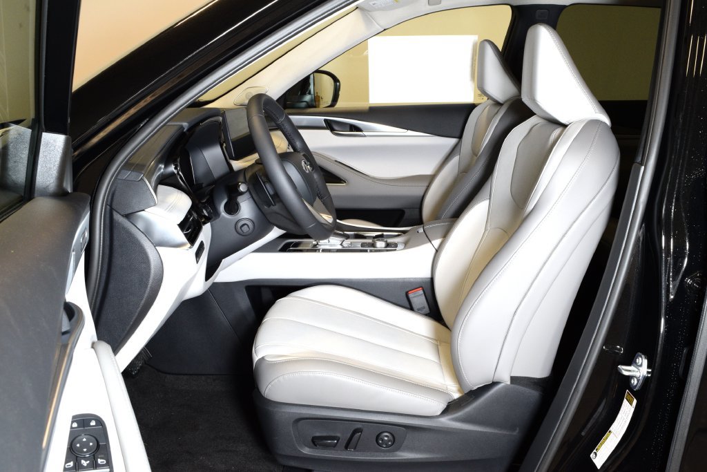 New 2027 INFINITI QX60 Luxe w/ Cargo Package AWD/4WD image 11