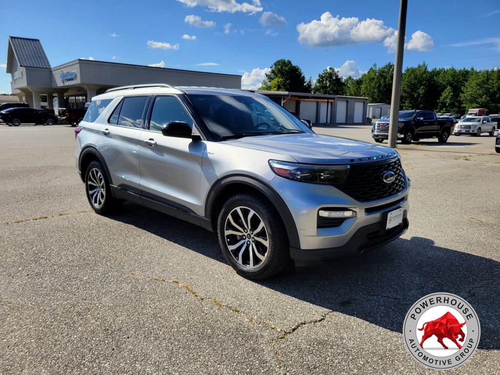 Used 2023 Ford Explorer ST-Line w/ Class IV Trailer Tow Package AWD/4WD image 8