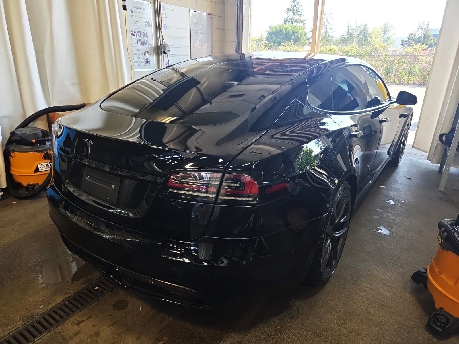 Used 2023 Tesla Model S AWD/4WD image 6