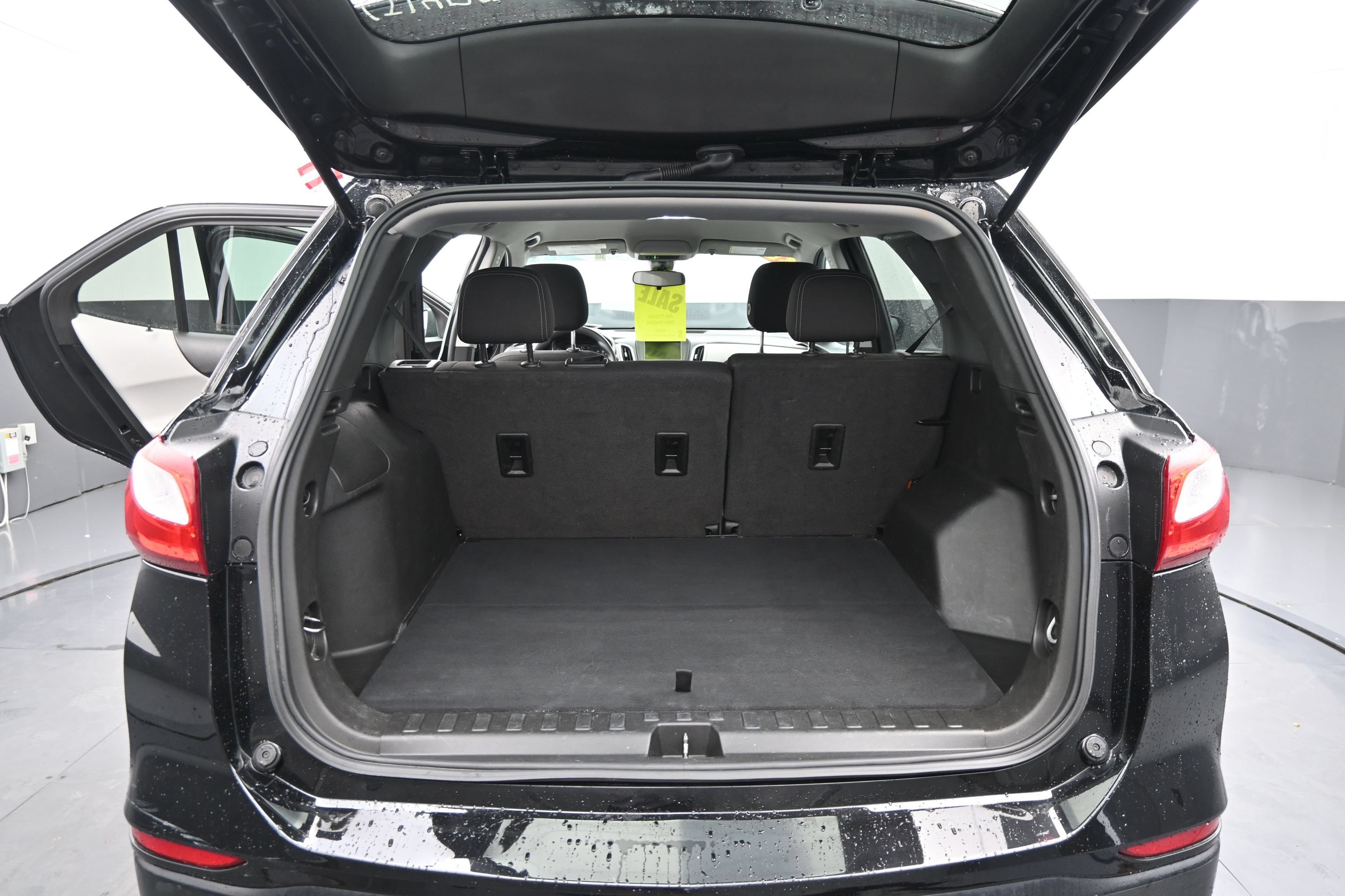 Used 2021 Chevrolet Equinox LS w/ LS Convenience Package FWD image 20