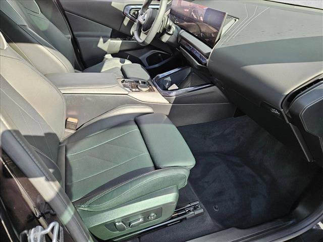 Used 2025 BMW X3 xDrive30i w/ Premium Package image 22