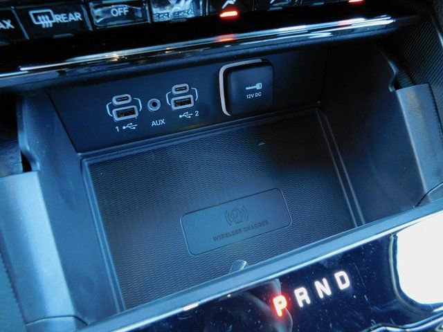 New 2025 Jeep Grand Cherokee L Laredo image 30