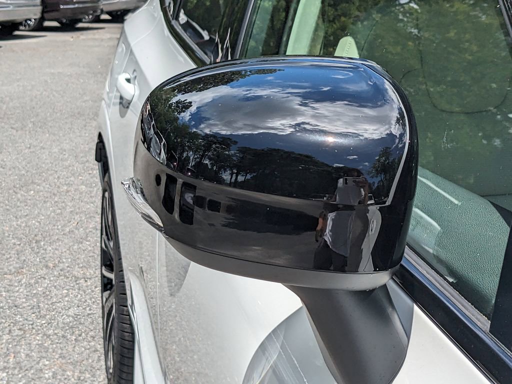 New 2026 Volvo XC60 B5 Ultra w/ Protection Package Premier image 10