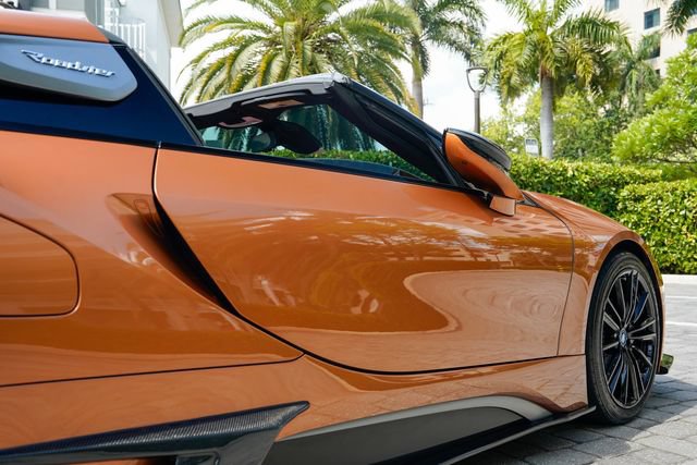 Used 2019 BMW i8 Roadster AWD/4WD image 29