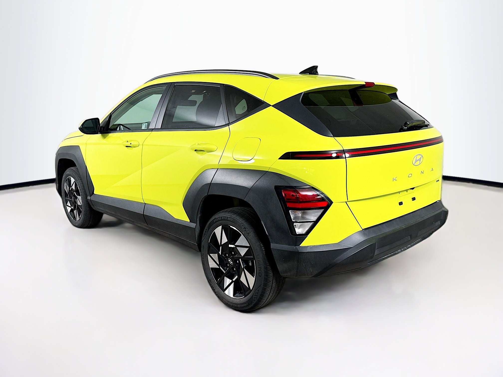 Used 2025 Hyundai Kona SEL image 28