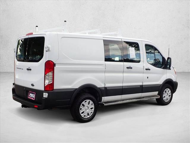 Used 2017 Ford Transit 250 130 Low Roof RWD image 4