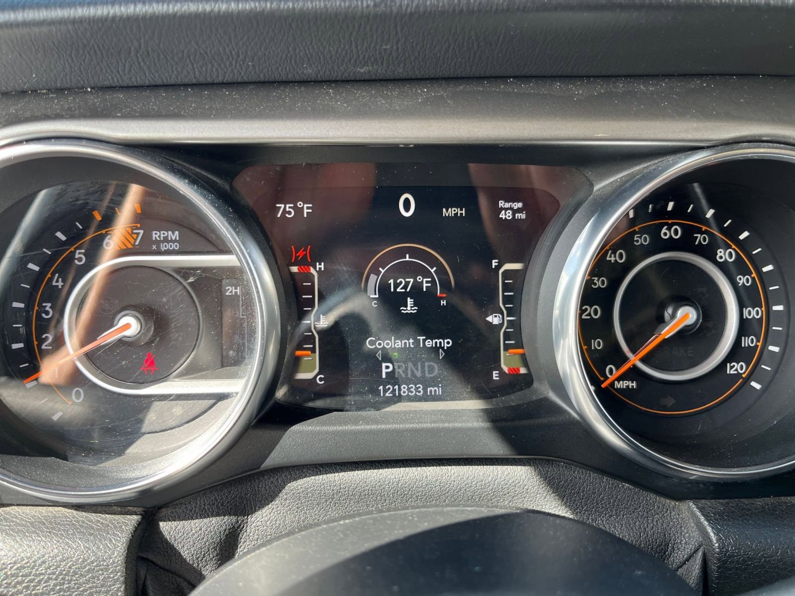 Used 2020 Jeep Wrangler Unlimited Sahara image 39