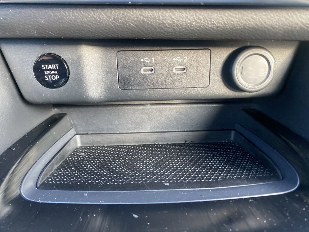 Used 2024 Nissan Rogue S image 28