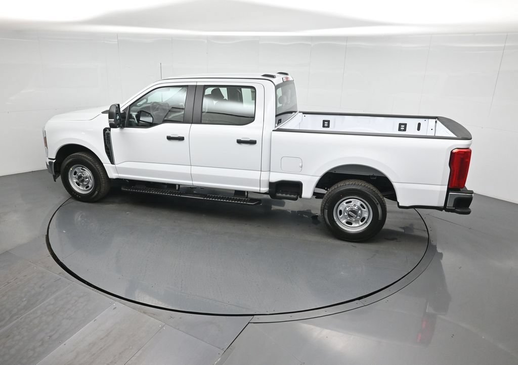 New 2026 Ford F250 XL w/ XL Chrome Package RWD image 39