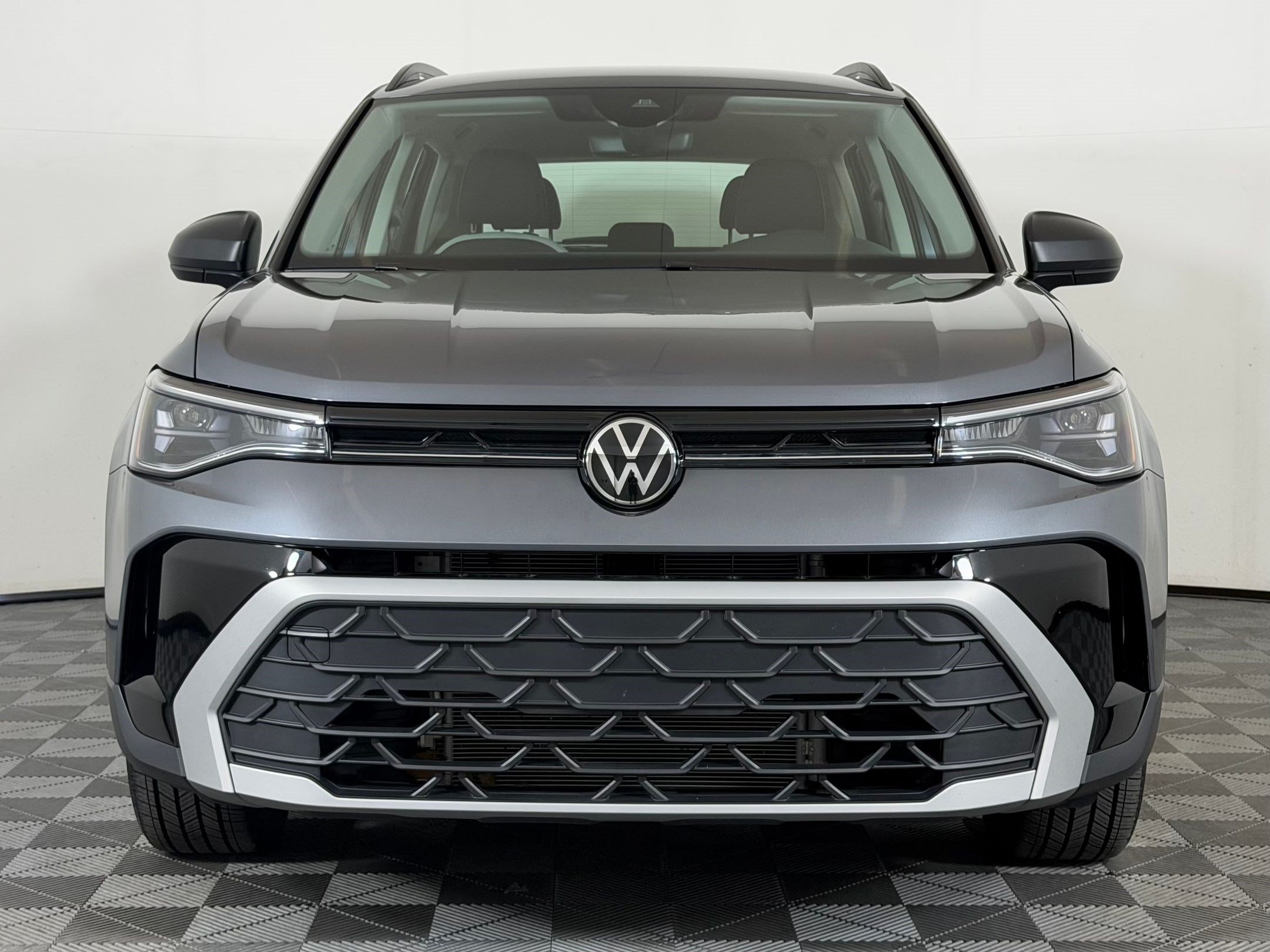 Used 2025 Volkswagen Taos S FWD image 6