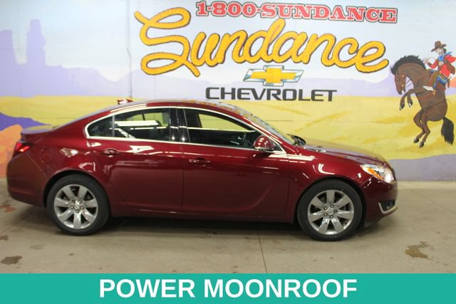 Used 2017 Buick Regal Premium FWD image 1