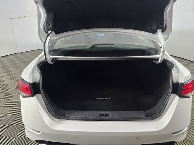Used 2024 Nissan Sentra SV image 17