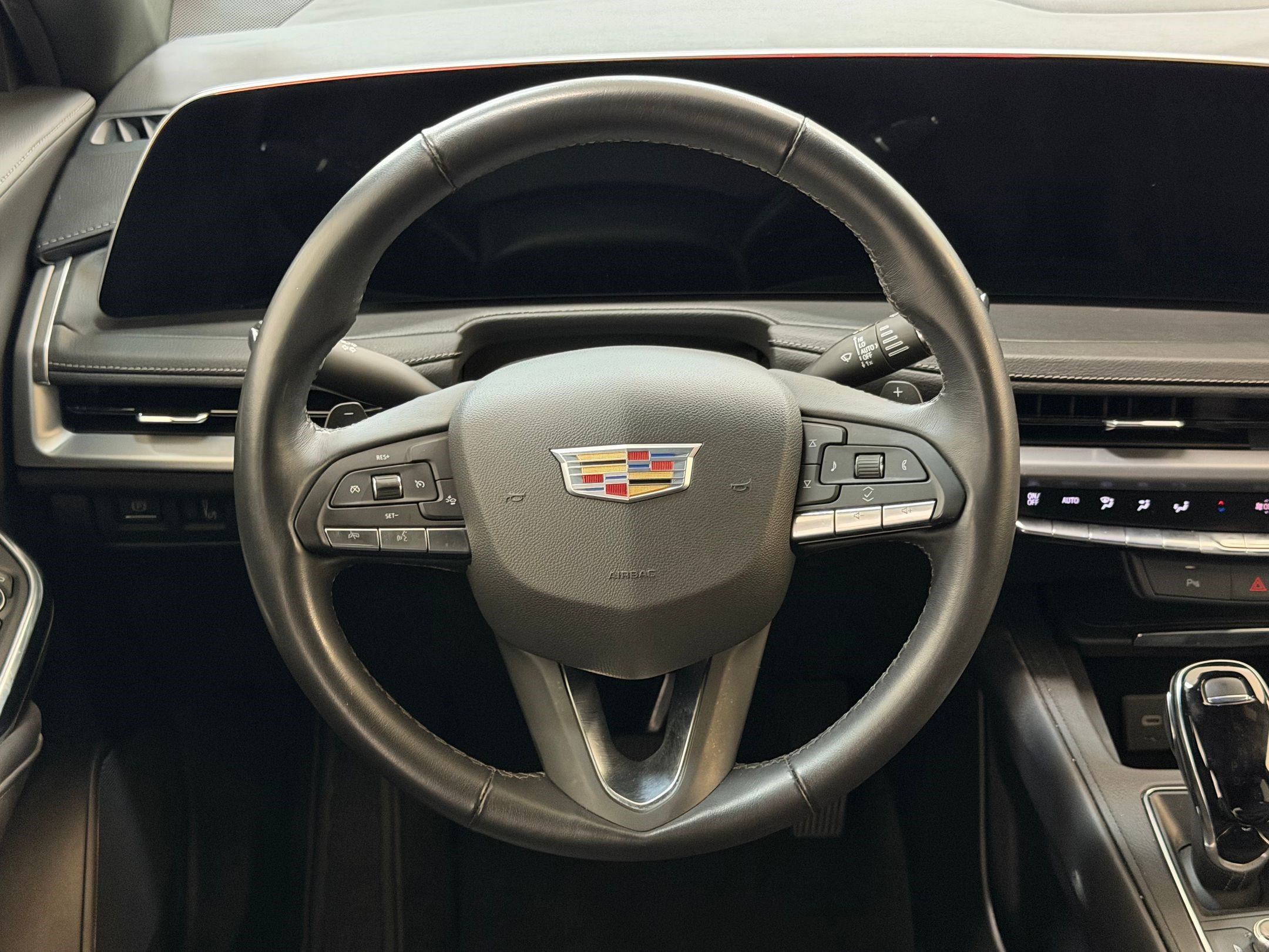 Certified 2025 Cadillac XT4 Premium Luxury AWD/4WD image 15