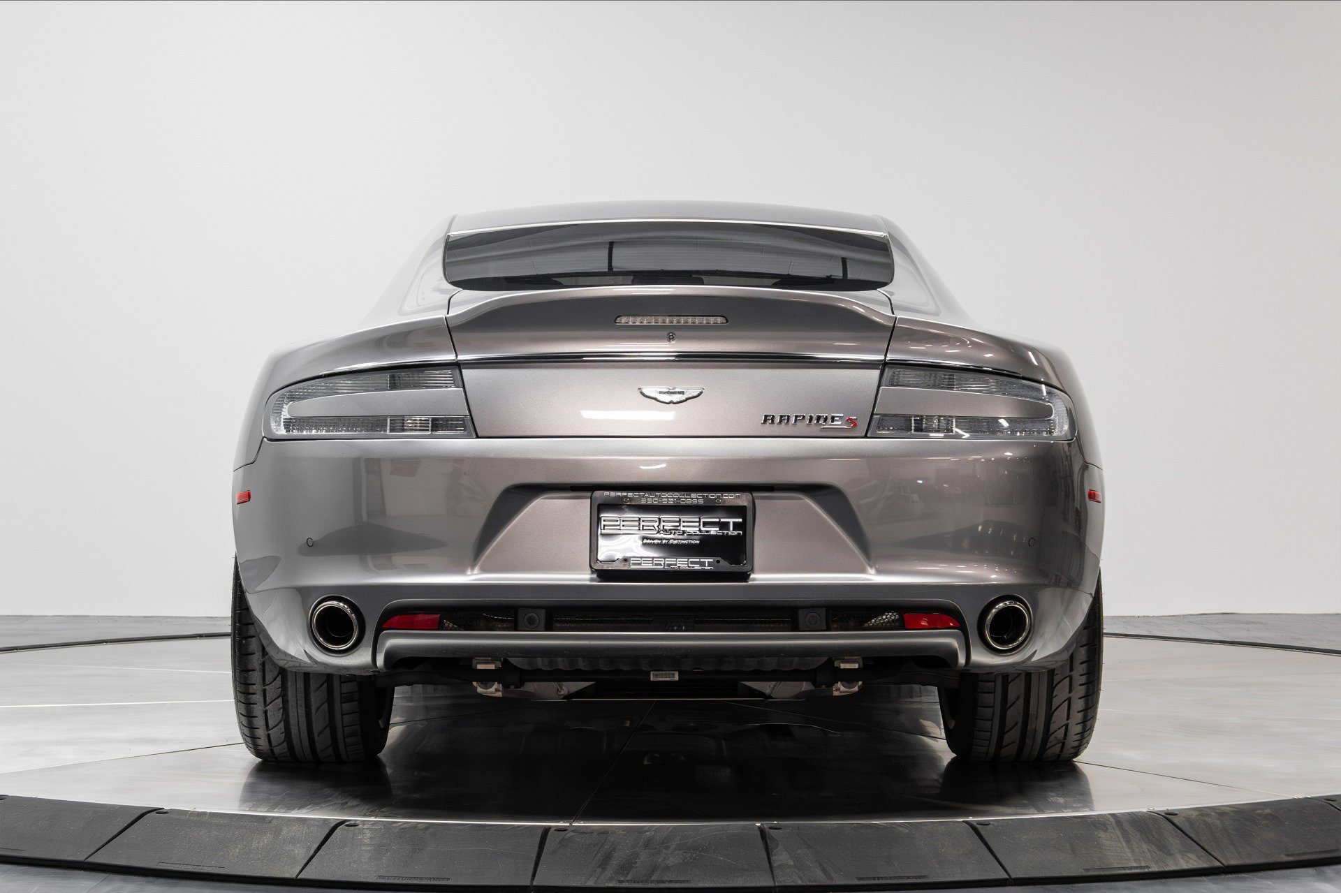 Used 2016 Aston Martin Rapide S image 42