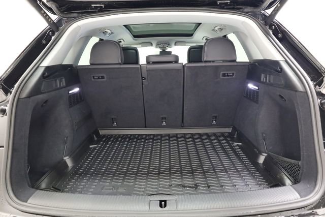 Used 2024 Audi Q5 2.0T Premium w/ Convenience Package image 32