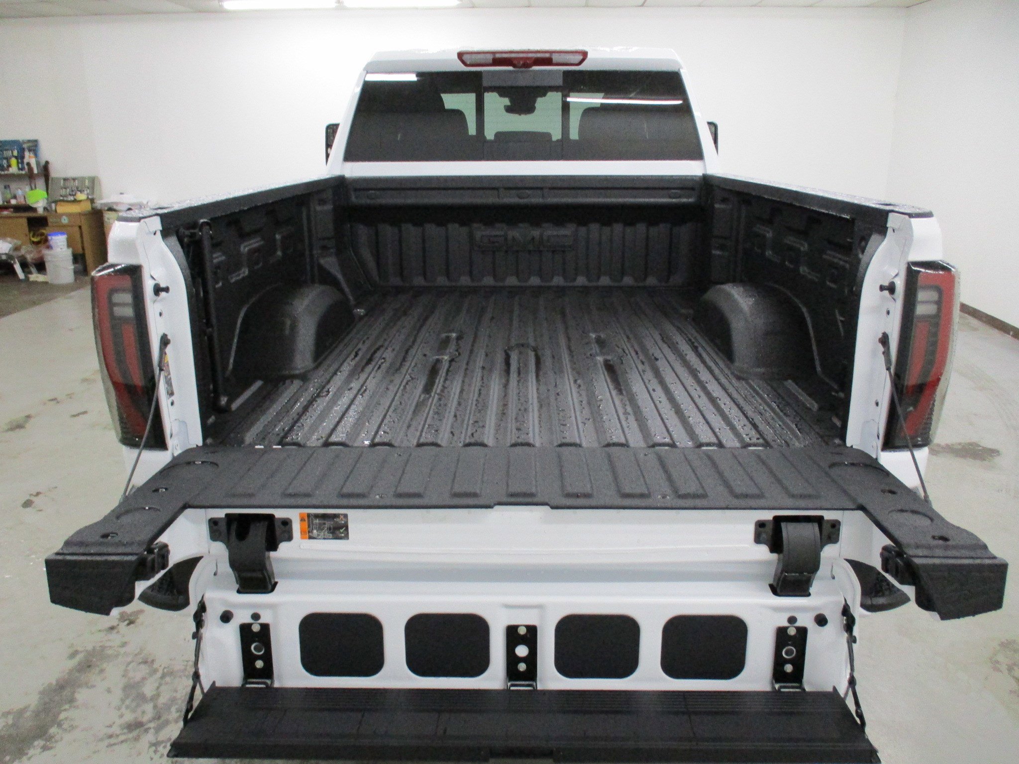 New 2025 GMC Sierra 2500 AT4 w/ Technology Package image 7