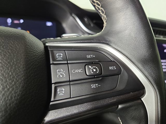 Used 2022 Jeep Grand Cherokee L Laredo image 24