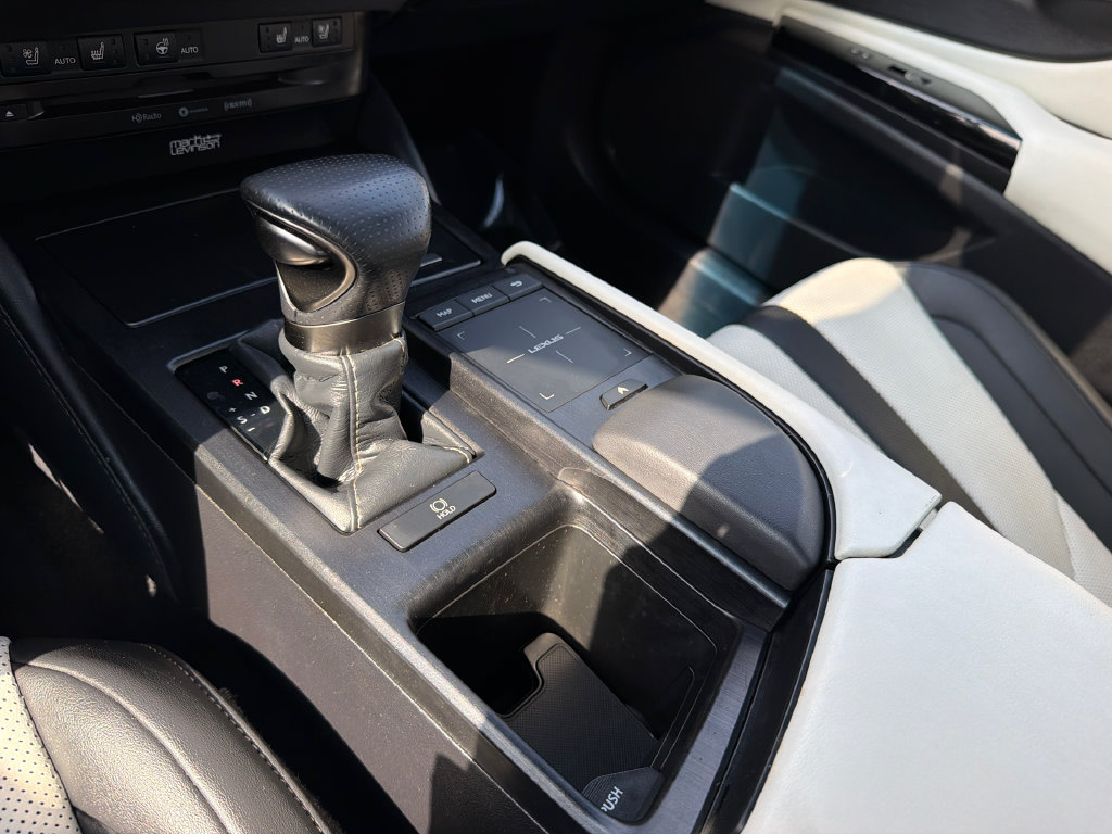 Used 2022 Lexus ES 350 F Sport w/ Accessory Package FWD image 33