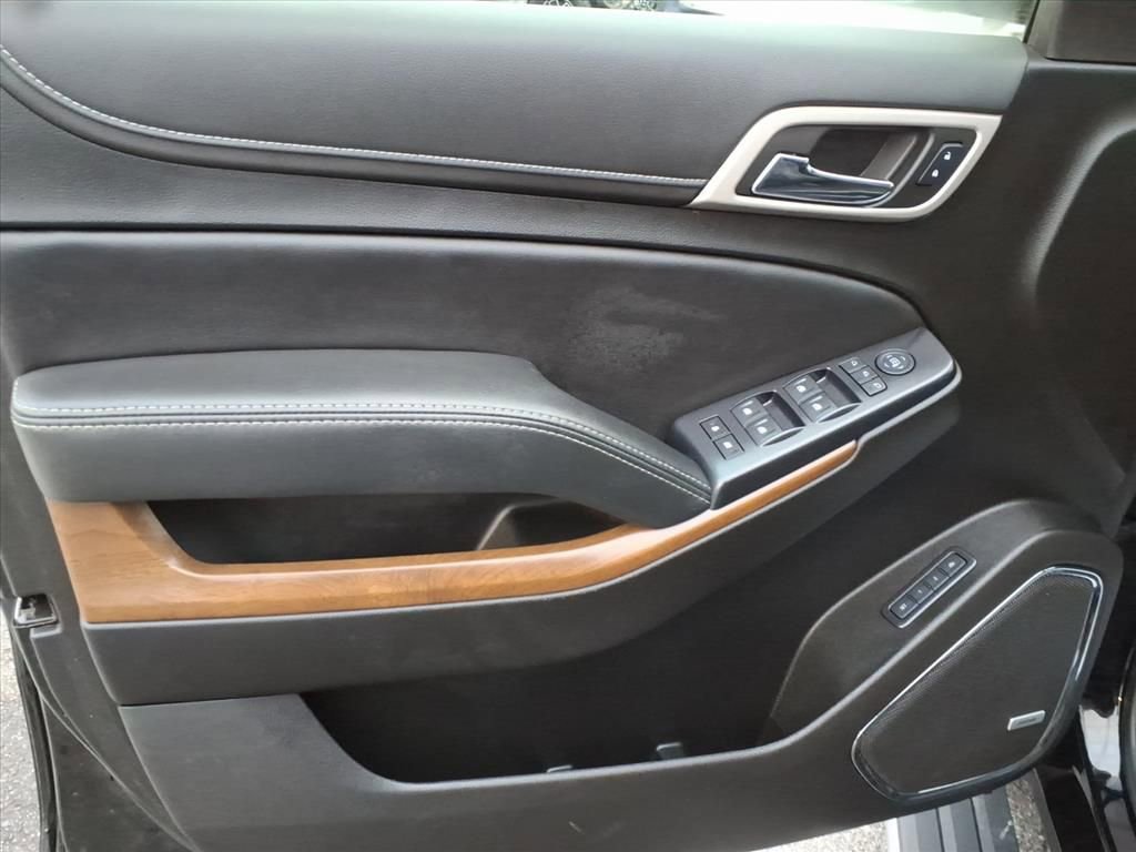 Used 2020 GMC Yukon XL Denali w/ Denali Ultimate Package image 12