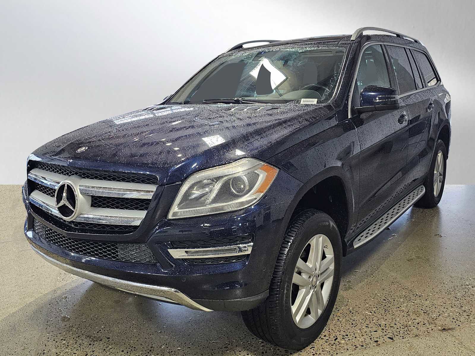 Used 2014 Mercedes-Benz GL 450 4MATIC image 3