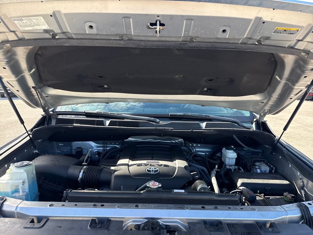 Used 2018 Toyota Tundra SR5 w/ SR5 Upgrade Package RWD image 28