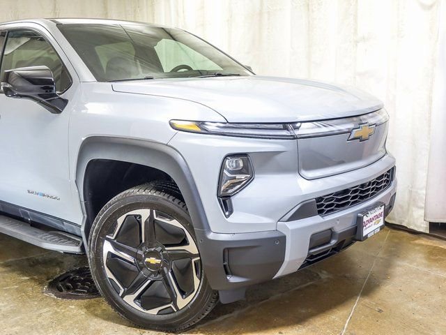 New 2026 Chevrolet Silverado EV LT video 3