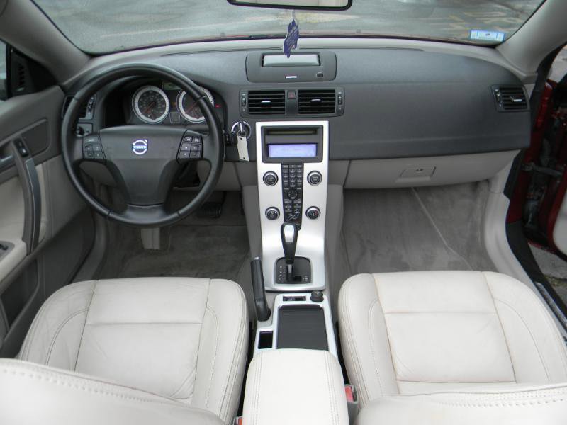 Used 2012 Volvo C70 T5 w/ Climate Pkg FWD image 21