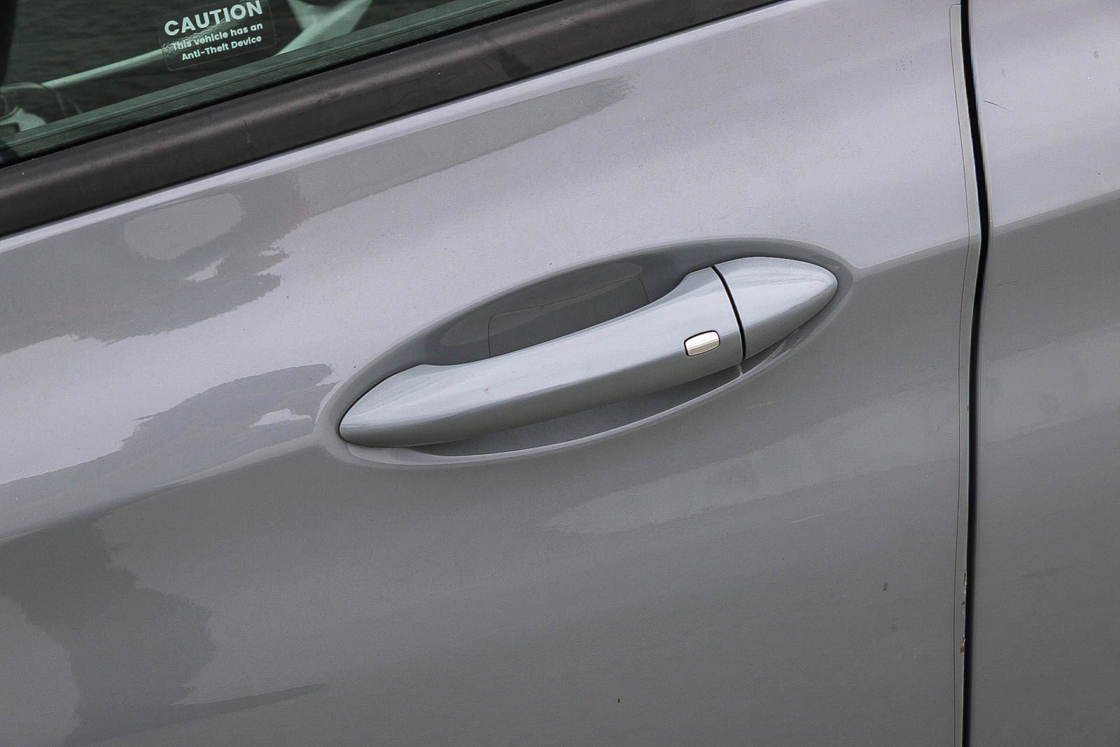Used 2020 Chevrolet Bolt LT FWD image 9
