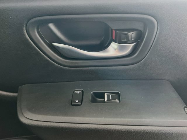 Used 2025 Honda Pilot Sport image 32