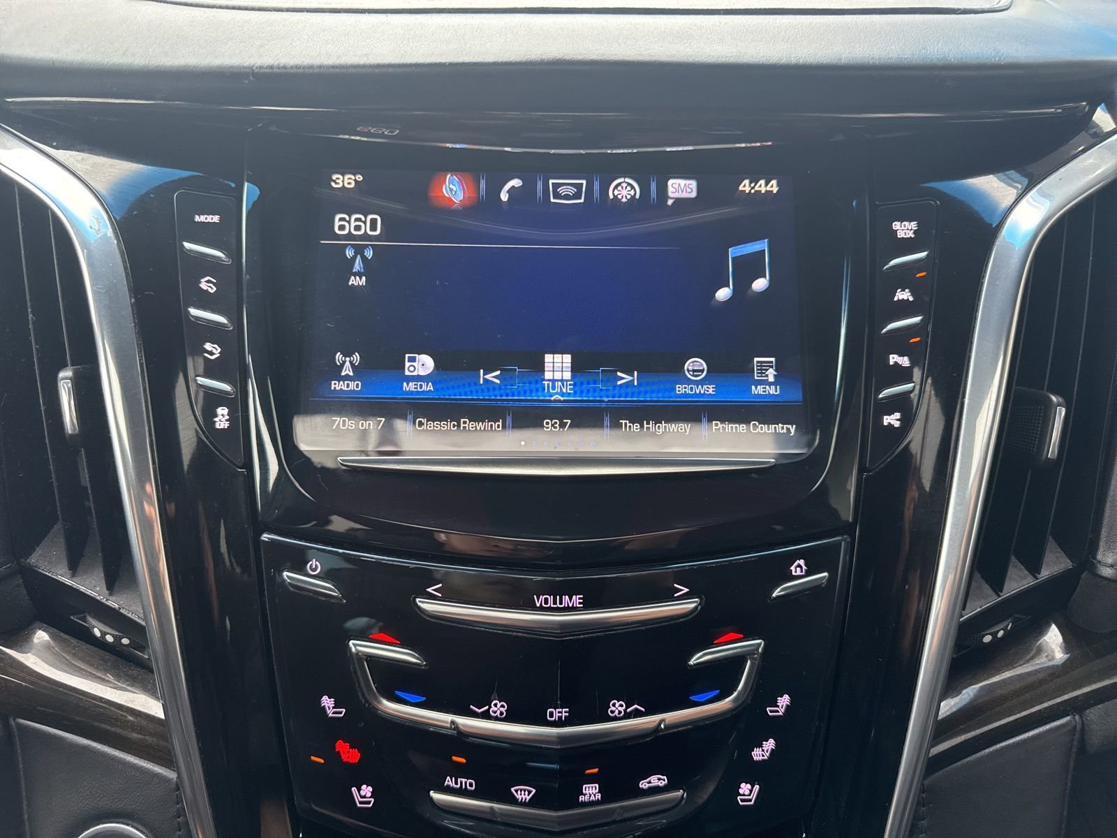 Used 2017 Cadillac Escalade ESV Platinum image 27