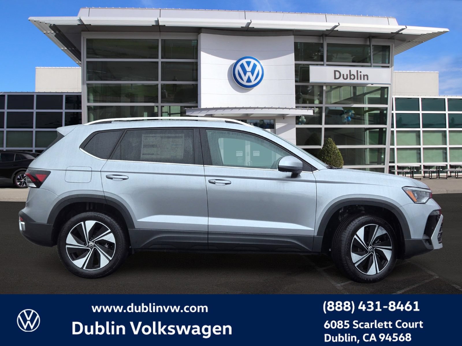 New 2025 Volkswagen Taos SE AWD/4WD image 3