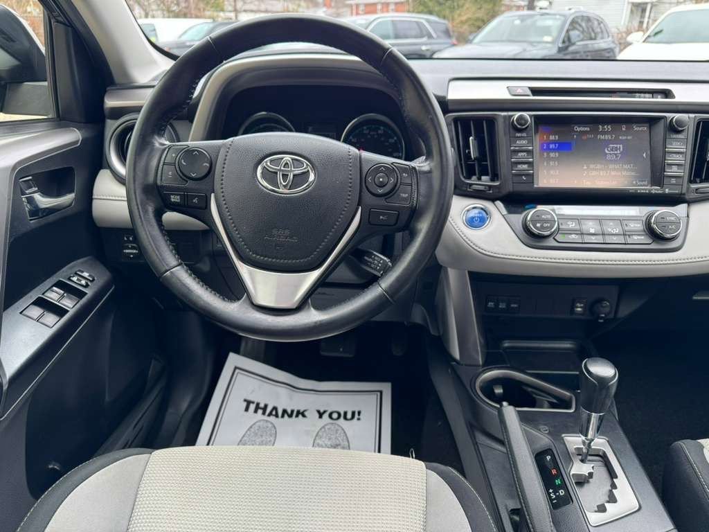 Used 2017 Toyota RAV4 XLE w/ Carpet Mat Package AWD/4WD image 24