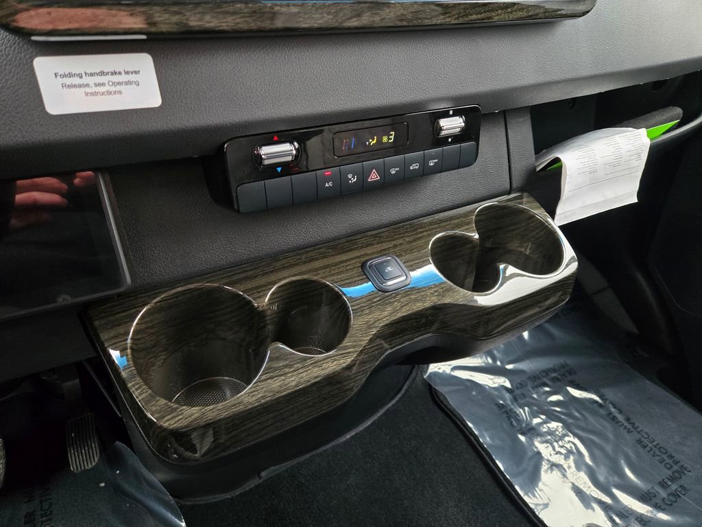 Used 2023 Mercedes-Benz Sprinter 3500 w/ Parking Package image 23