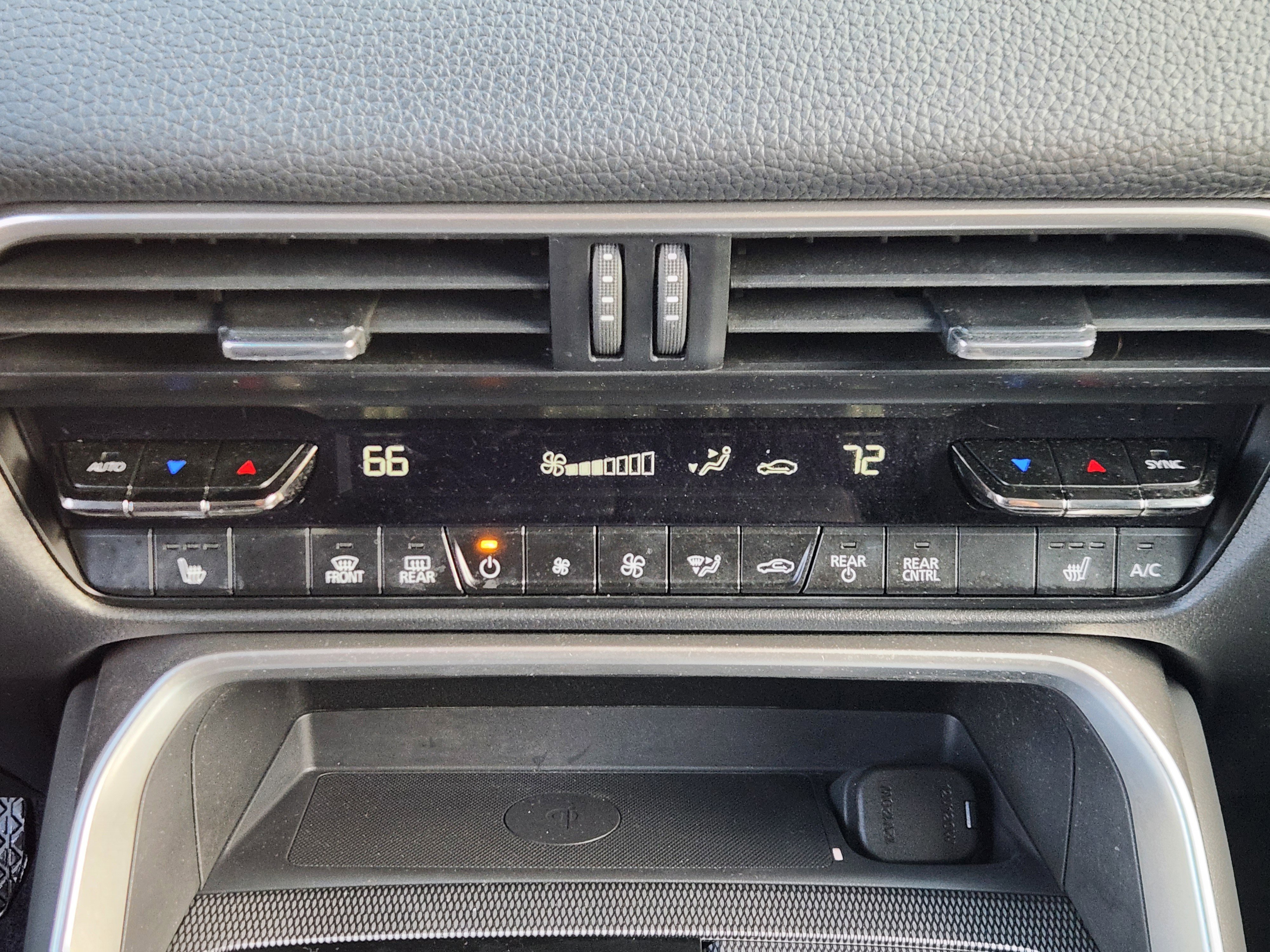 Certified 2024 MAZDA CX-90 Plug-In Hybrid w/ Premium Pkg image 23