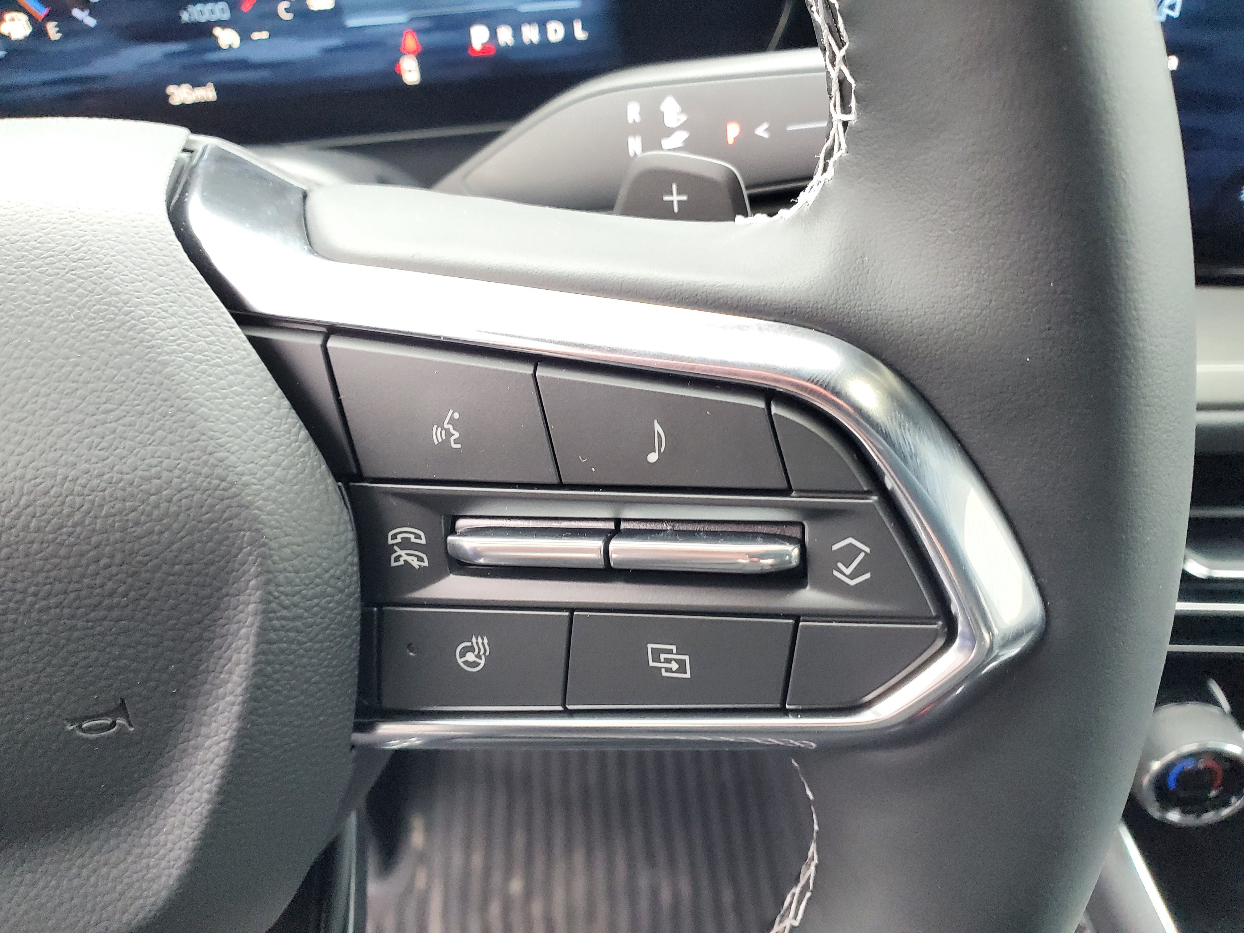 New 2026 Chevrolet Traverse LT w/ Driver Confidence Package FWD image 12