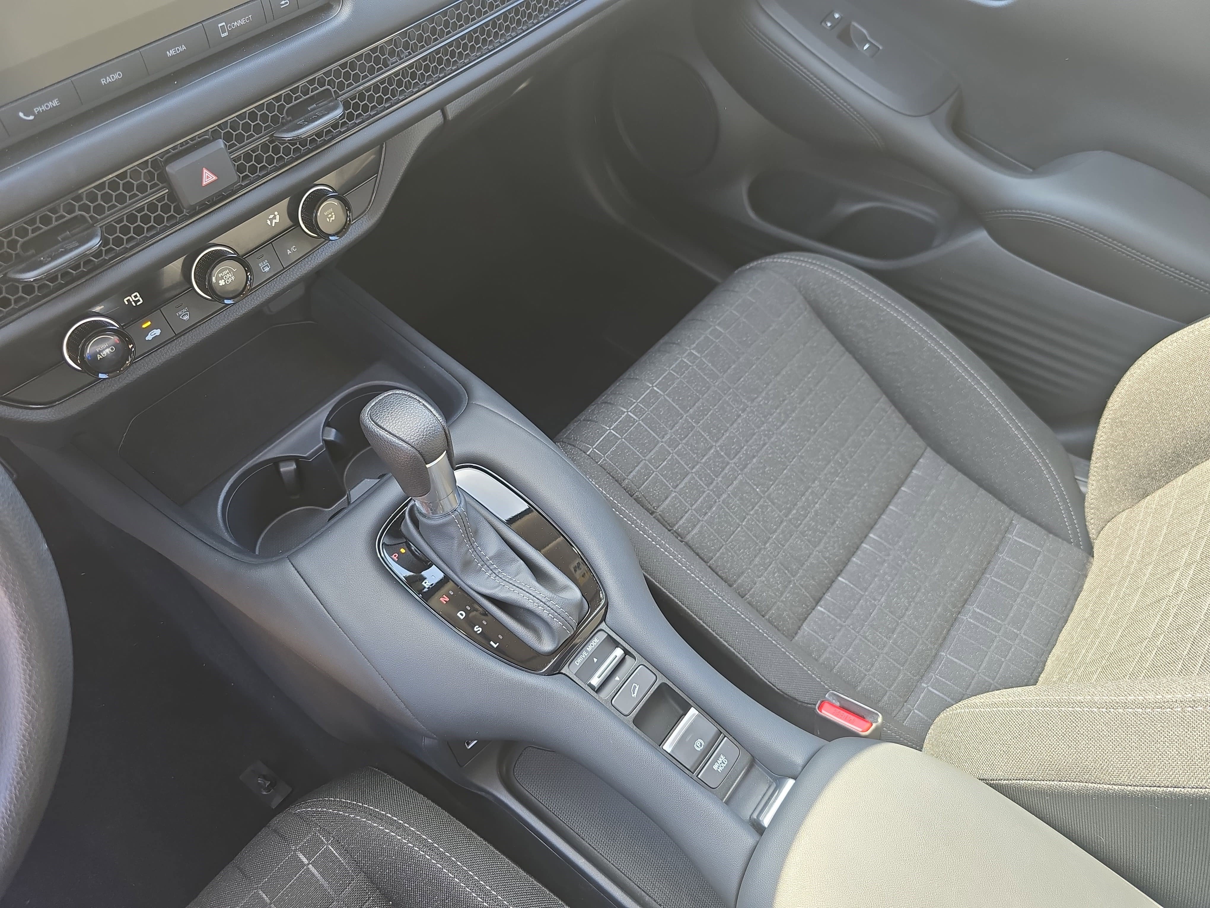 Used 2023 Honda HR-V LX image 25