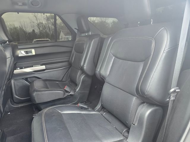 Used 2024 Ford Explorer Limited AWD/4WD image 12