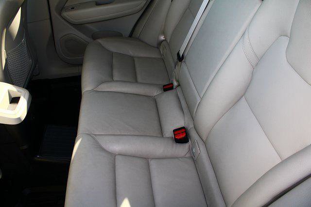 Used 2023 Volvo XC60 T8 Core image 11