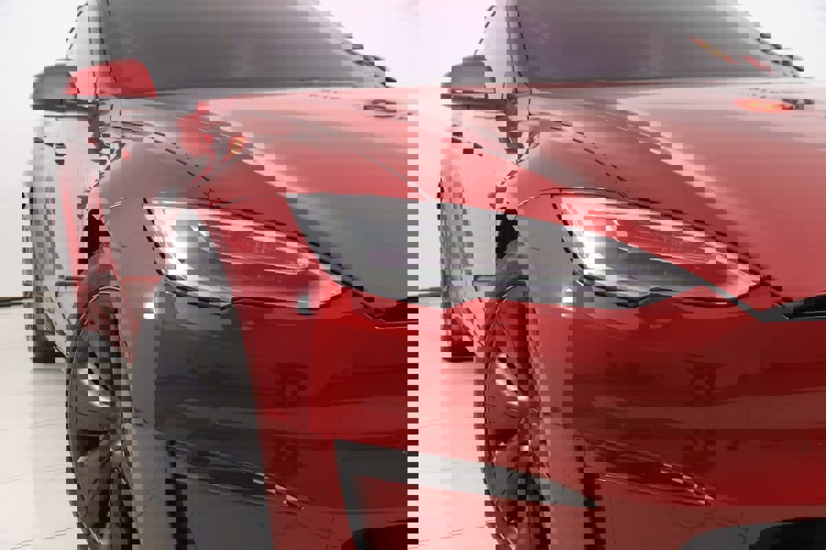 Used 2021 Tesla Model S Plaid image 20